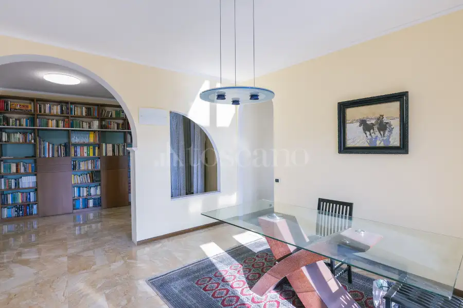 Casa in vendita di 400 mq a €2.500.000 (rif. 21/2025)