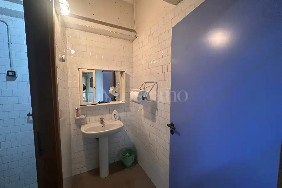 Negozio in vendita di 176 mq a €79.000 (rif. 31/2025)