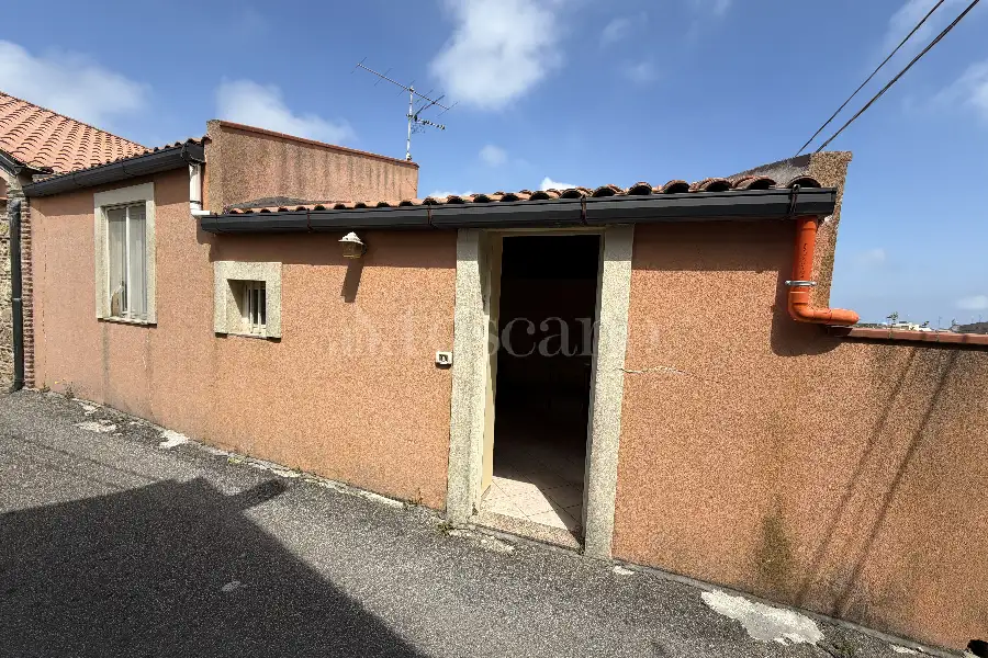 Casa Indipendente in vendita di 106 mq a €52.000 (rif. 19/2026)