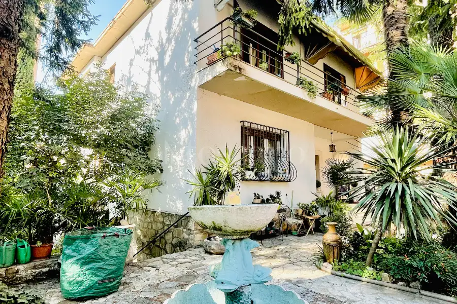 Villa in vendita di 300 mq a €650.000 (rif. 73/2025)