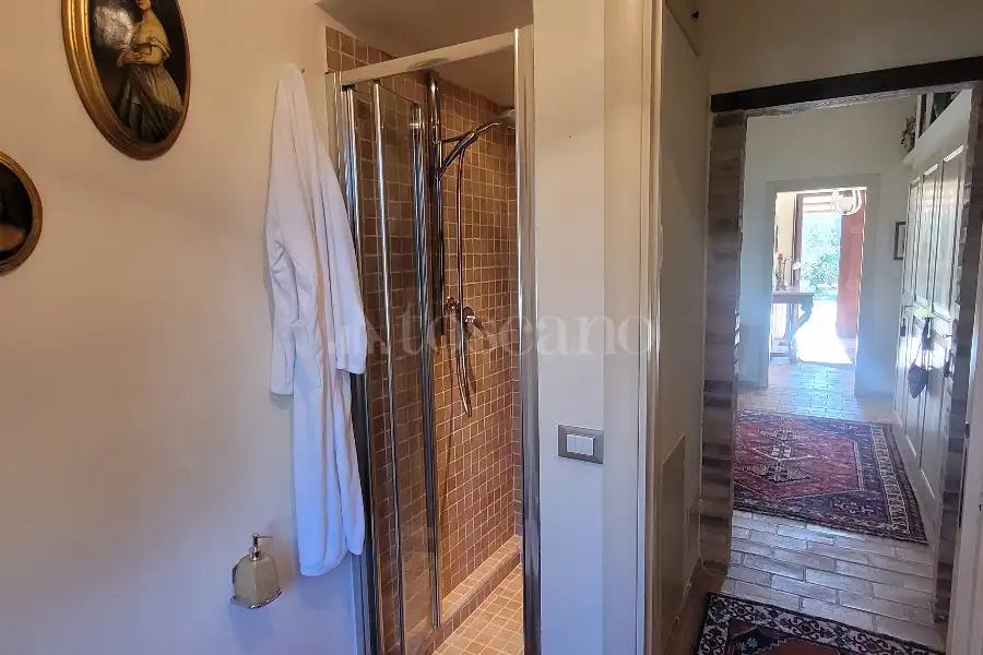 Villa in vendita di 480 mq a €880.000 (rif. 4/2026)