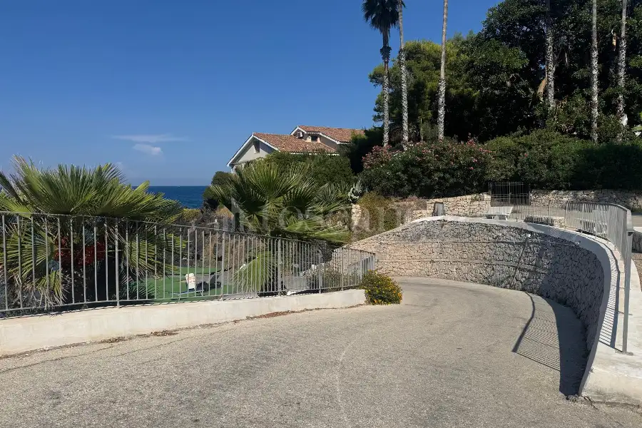 Villa in vendita di 152 mq a €430.000 (rif. 157/2026)