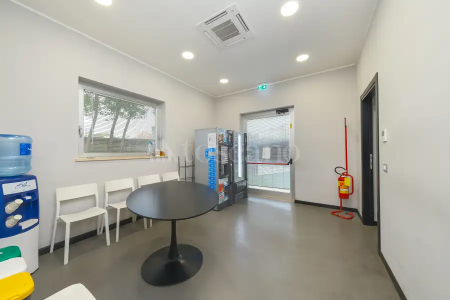 Stabile Uso Ufficio in vendita di 460 mq a €1.350.000 (rif. 30/2025)