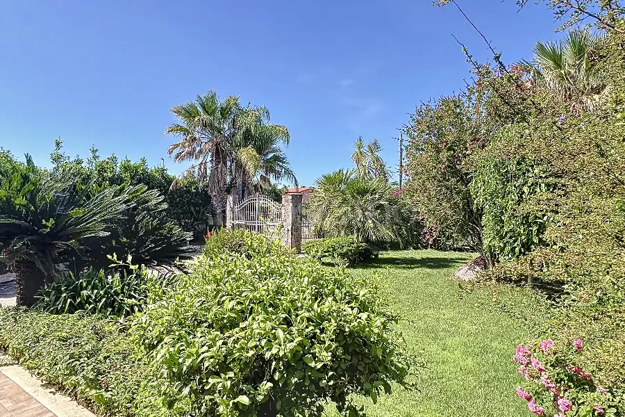 Casa Indipendente in vendita di 330 mq a €590.000 (rif. 82/2025)