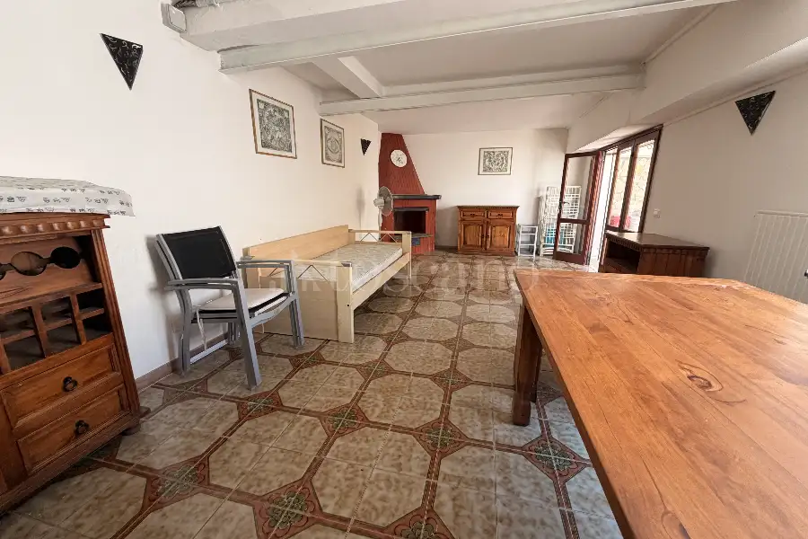 Villa Plurifamiliare in vendita di 150 mq a €248.000 (rif. 31/2026)