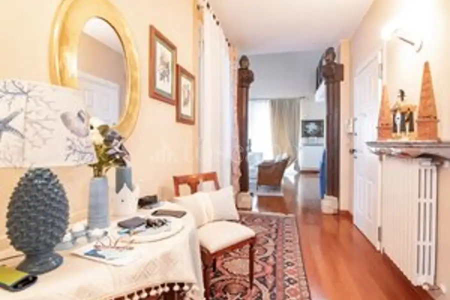 Casa in vendita di 330 mq a €470.000 (rif. 21/2026)