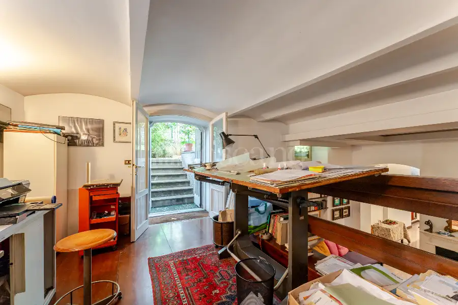 Casa in vendita di 360 mq trattativa riservata (rif. 44/2026)
