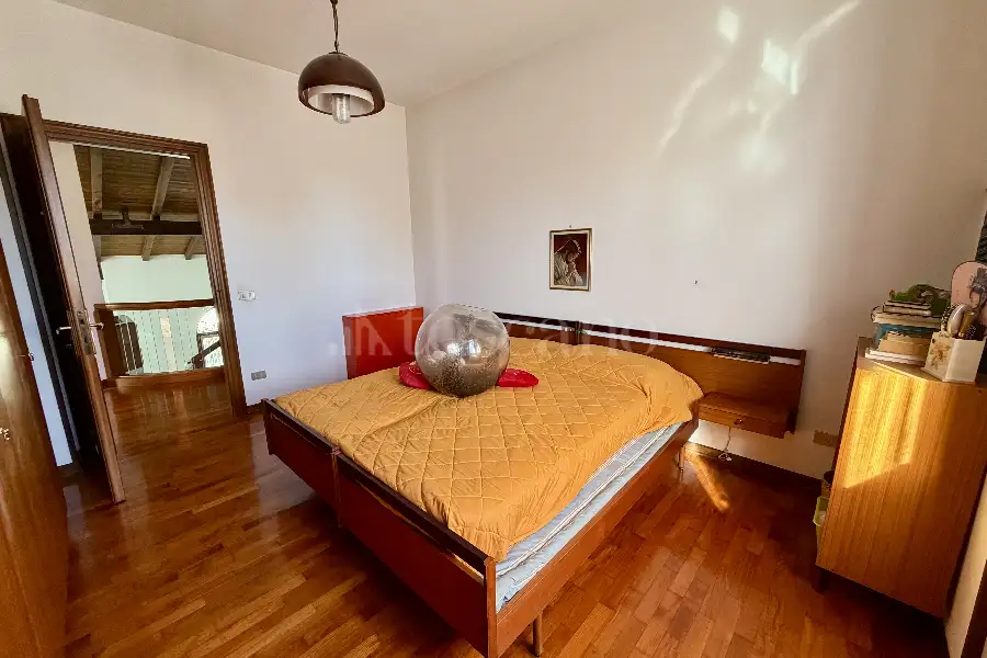 Villa in vendita di 400 mq a €870.000 (rif. 13/2026)