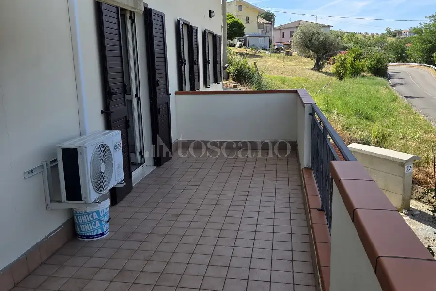 Casale in vendita di 300 mq a €200.000 (rif. 21/2026)