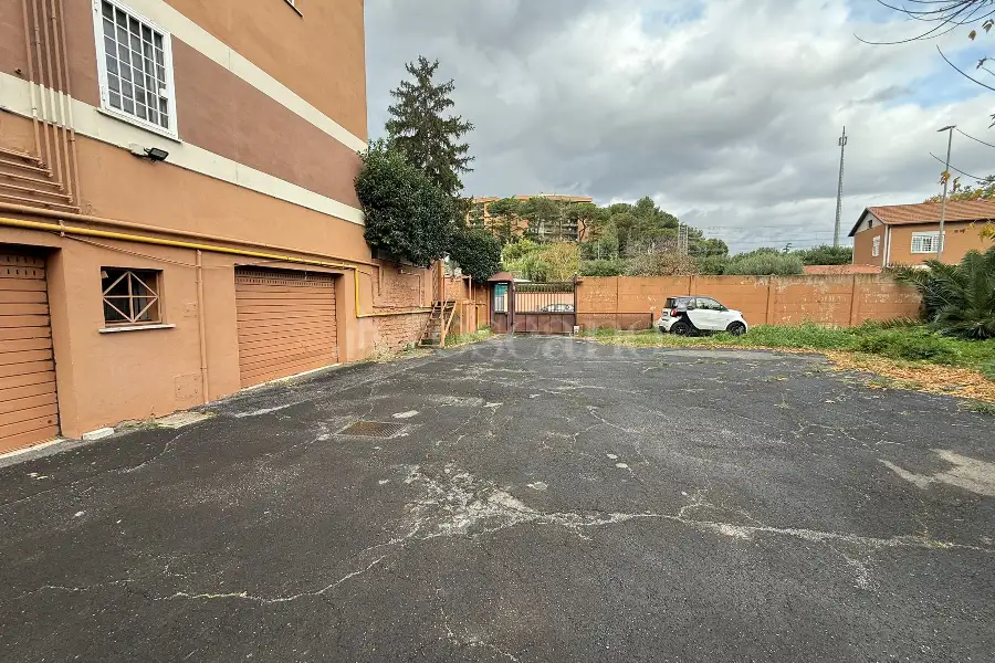 Posto Auto in vendita di 15 mq a €10.000 (rif. 2/2025)