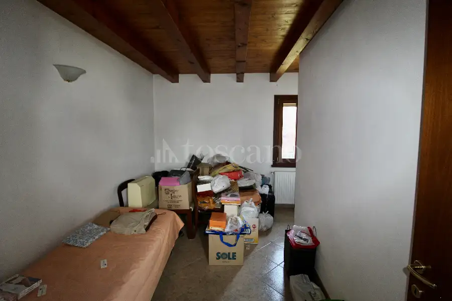 Casa Indipendente in vendita di 236 mq a €250.000 (rif. 121/2026)