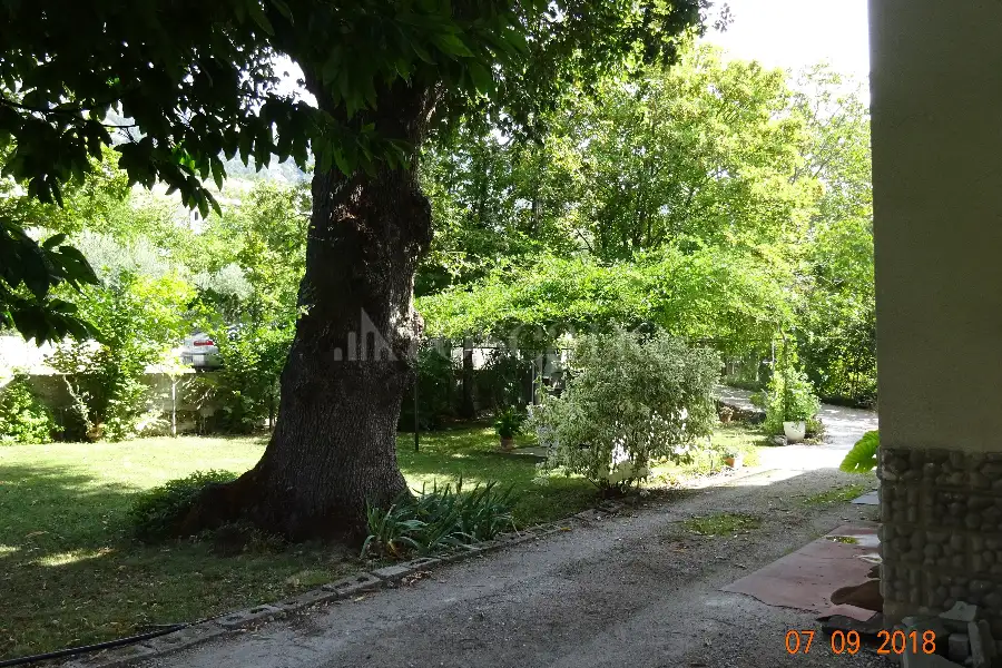 Villa in vendita di 443 mq trattativa riservata (rif. 19/2025)