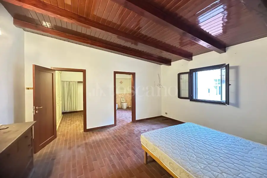 Casa Indipendente in vendita di 233 mq a €199.000 (rif. 95/2025)