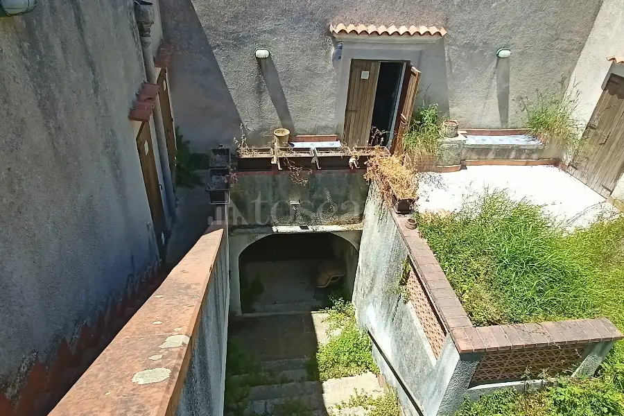 Casa in vendita di 480 mq a €450.000 (rif. 37/2026)