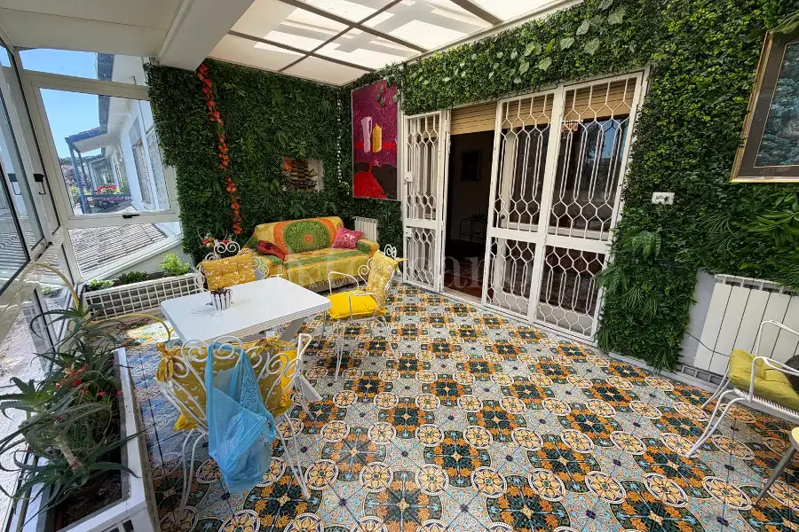 Villa Plurifamiliare in vendita di 250 mq a €575.000 (rif. 25/2026)