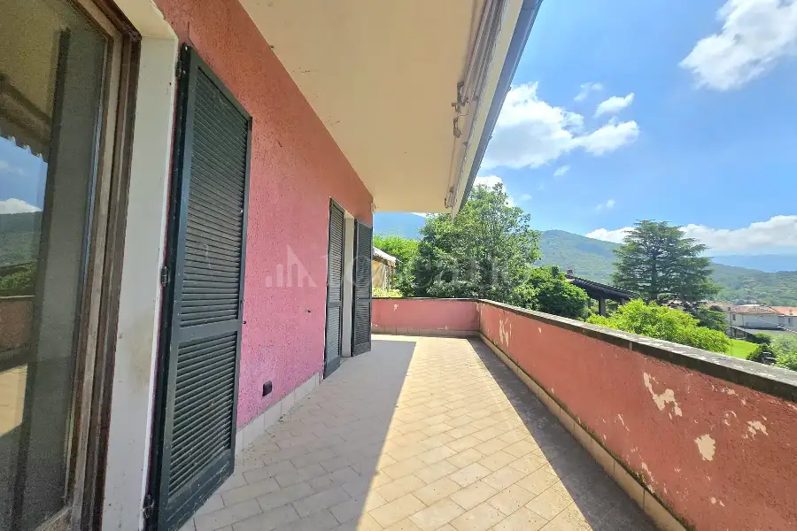 Villa in vendita di 200 mq a €780.000 (rif. 38/2026)