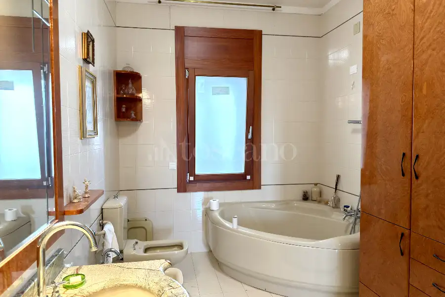 Casa in vendita di 347 mq a €459.000 (rif. 52/2026)