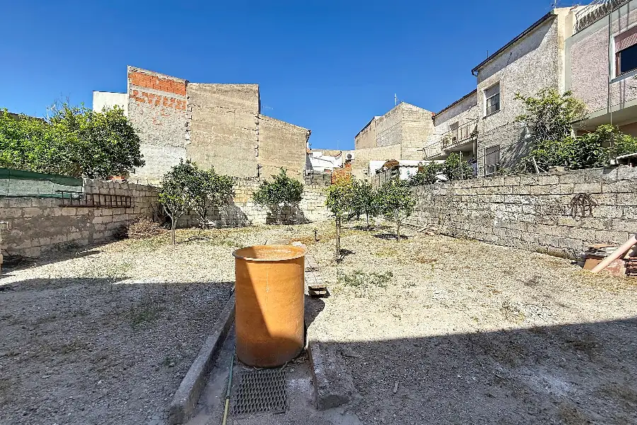 Casa Indipendente in vendita di 250 mq a €138.000 (rif. 129/2026)