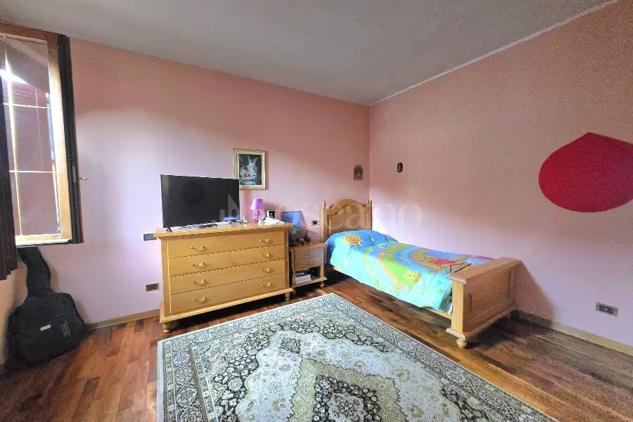Villa in vendita di 550 mq a €970.000 (rif. 10/2026)