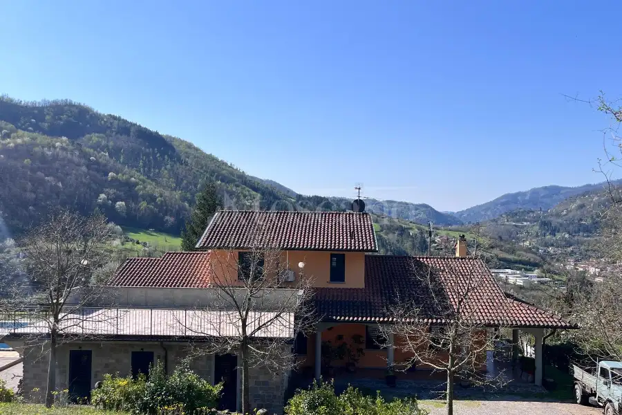 Villa in vendita di 300 mq a €825.000 (rif. 24/2025)