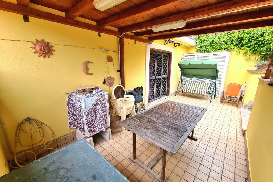 Villa Bifamiliare in vendita di 180 mq a €349.000 (rif. 42/2026)