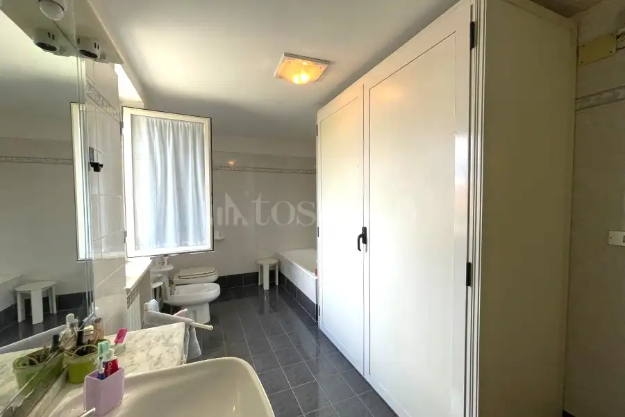 Villa Bifamiliare in vendita di 200 mq a €180.000 (rif. 45/2025)