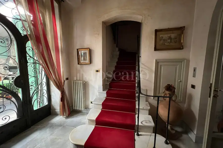 Villa in vendita di 603 mq a €1.770.000 (rif. 21/2023)