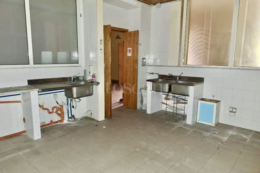 Ufficio in vendita di 416 mq a €148.000 (rif. 189/2024)