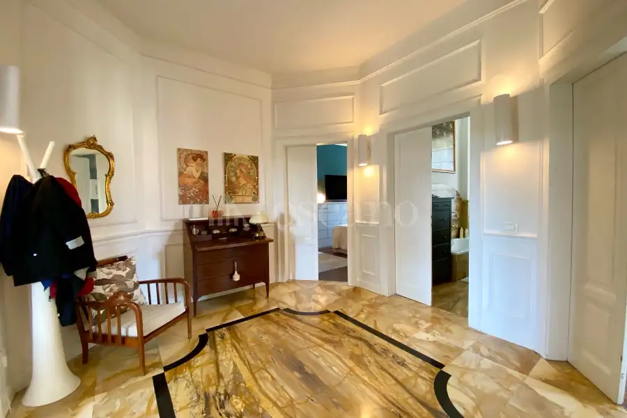 Casa in vendita di 252 mq a €750.000 (rif. 21/2026)