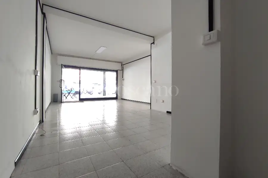 Negozio in vendita di 50 mq a €99.000 (rif. 53/2026)