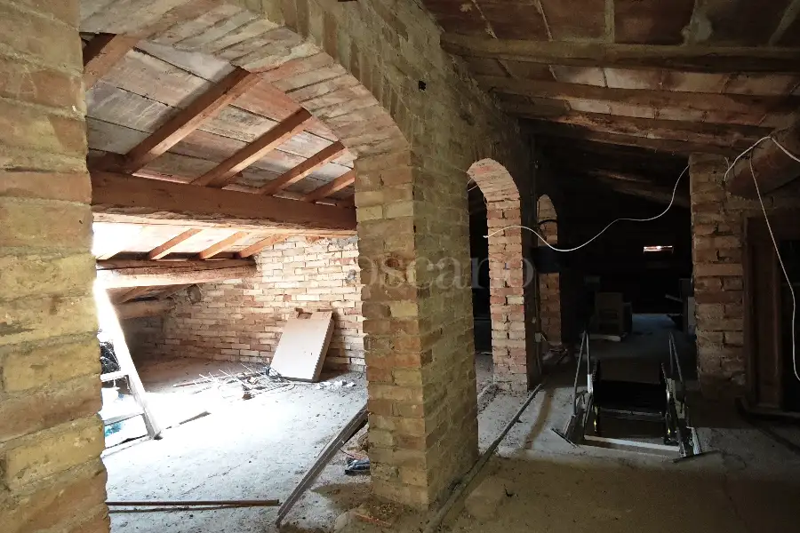Casale in vendita di 250 mq a €285.000 (rif. 19/2025)