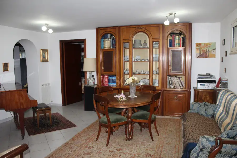 Villa in vendita di 336 mq a €290.000 (rif. 36/2024)