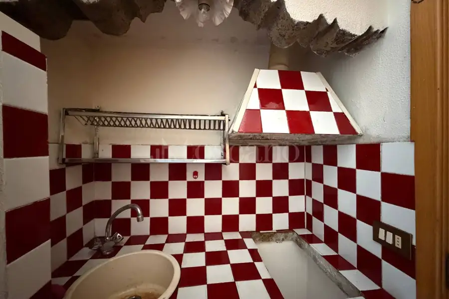 Palazzo in affitto di 500 mq a €5.800 (rif. 216/2025)