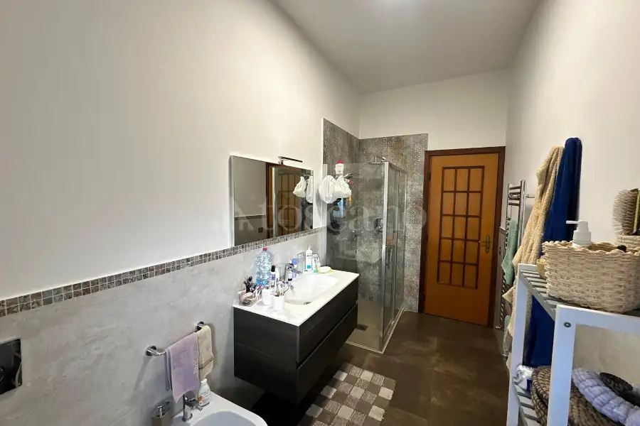 Villa Bifamiliare in vendita di 180 mq a €265.000 (rif. 217/2025)