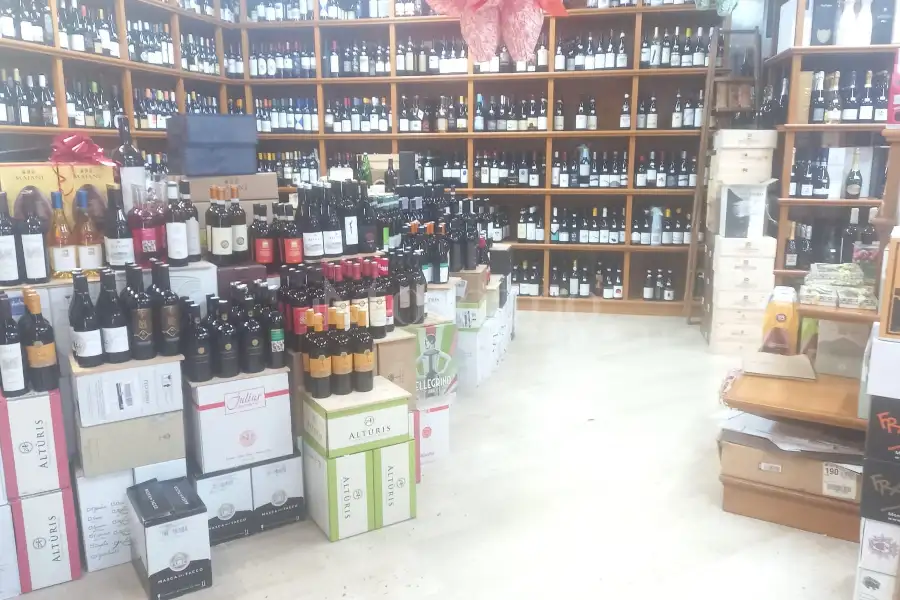 Attività Commerciale in vendita di 167 mq a €639.000 (rif. 16/2026)