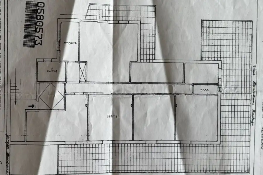 Attico in vendita di 210 mq a €375.000 (rif. 17/2026)