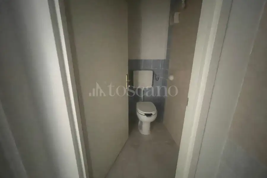 Negozio in vendita di 78 mq a €168.000 (rif. 6/2026)