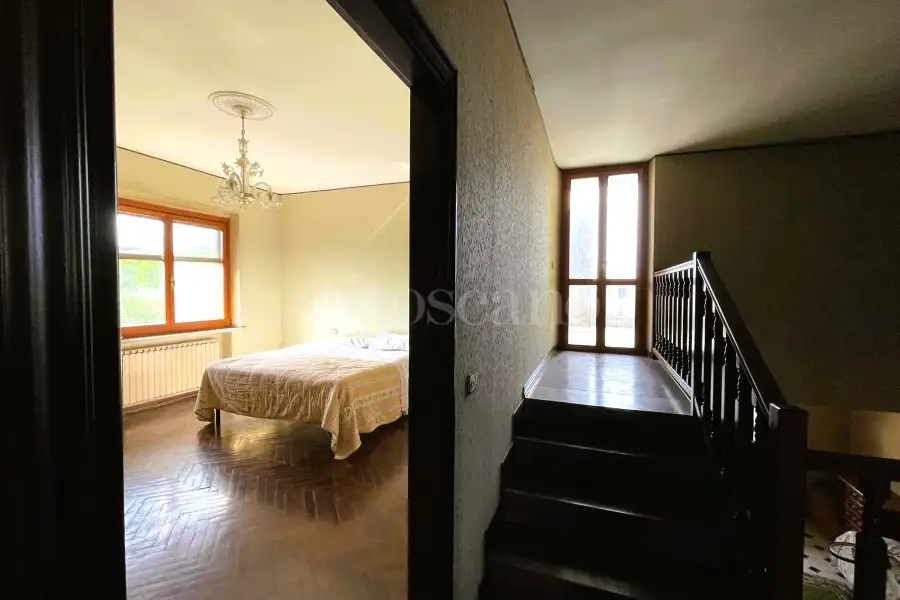 Villa in vendita di 305 mq a €650.000 (rif. 12/2025)