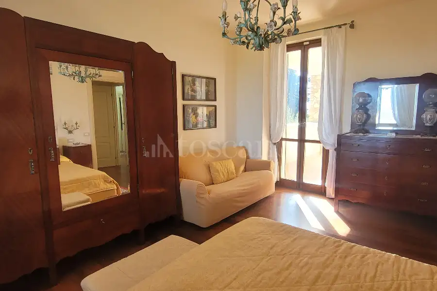 Villa in vendita di 480 mq a €880.000 (rif. 4/2026)