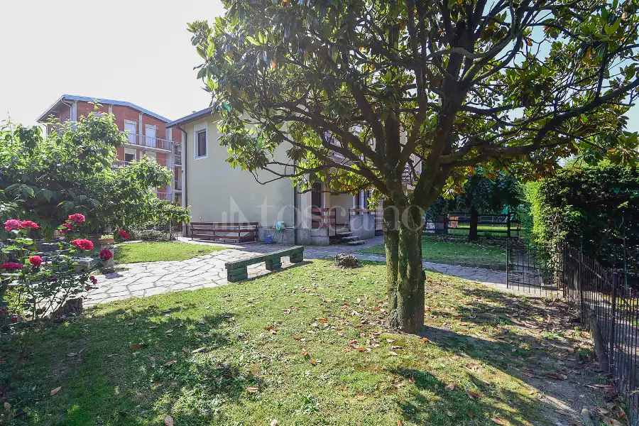 Villa Bifamiliare in vendita di 250 mq a €485.000 (rif. 16/2026)