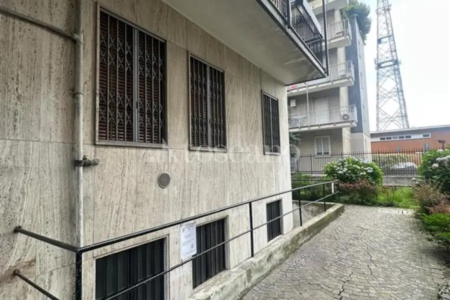 Box in vendita di 14 mq a €35.000 (rif. 10/2025)