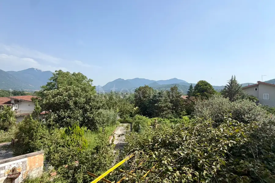 Casa Indipendente in vendita di 246 mq a €70.000 (rif. 152/2026)