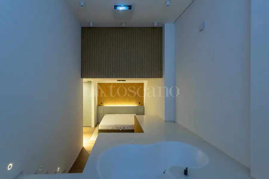 Casa Indipendente in vendita di 185 mq a €1.680.000 (rif. 8/2026)