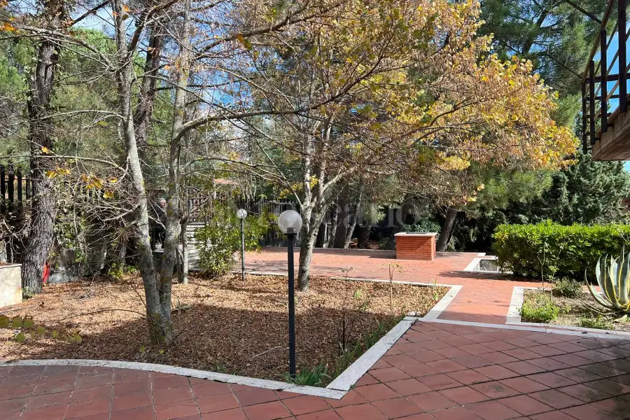 Villa in vendita di 396 mq a €445.000 (rif. 168/2025)