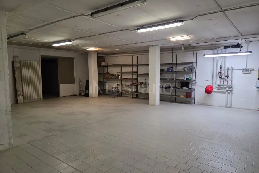 Negozio in vendita di 240 mq a €155.000 (rif. 14/2025)