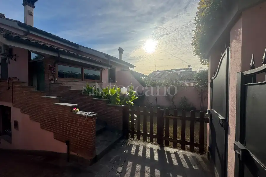 Villa in vendita di 240 mq a €615.000 (rif. 58/2026)