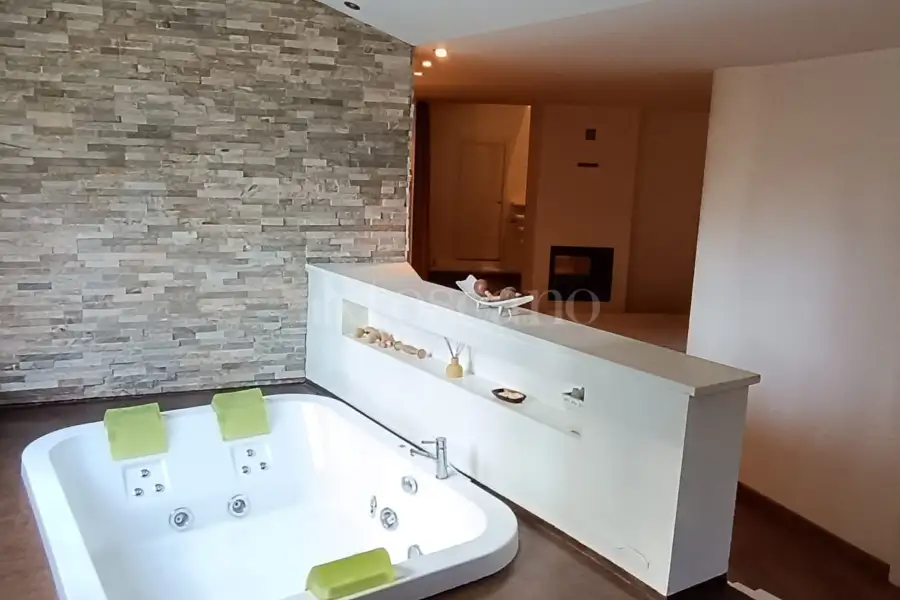 Casa in vendita di 220 mq a €835.000 (rif. 18/2025)