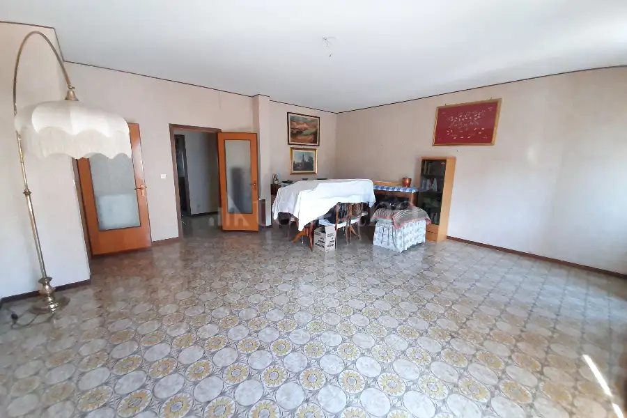 Casa in vendita di 190 mq a €360.000 (rif. 21/2025)