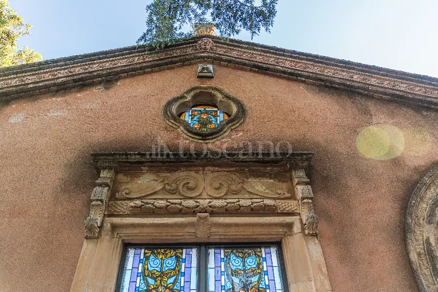 Villa in vendita di 1.200 mq a €4.250.000 (rif. 61/2026)