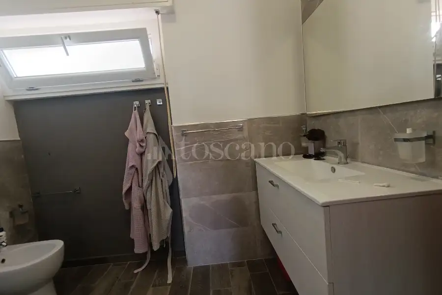 Villino a Schiera in affitto di 120 mq a €2.600 (rif. 49/2026)